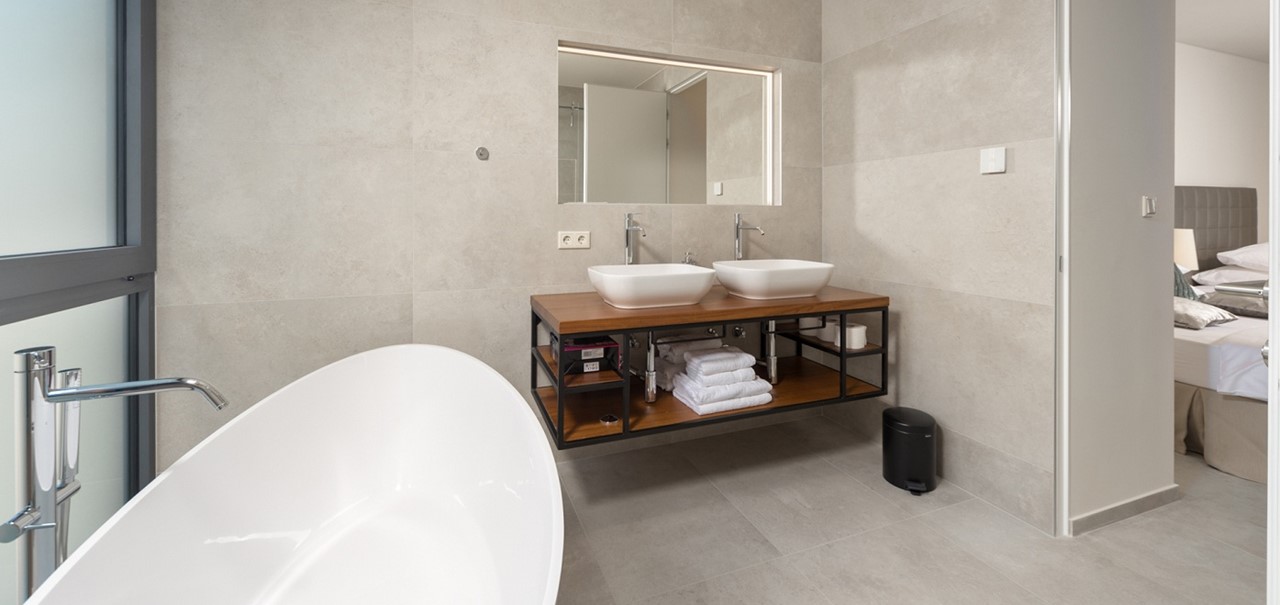 Villa Valiosa Bedrooms And Bathrooms 5