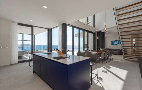 Villa Valiosa Dining 3