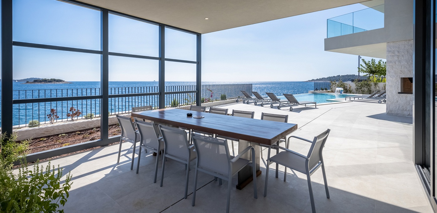 Villa Valiosa Dining 5