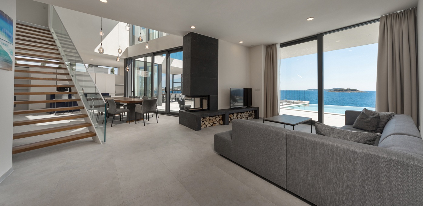 Villa Valiosa Inside Living 6