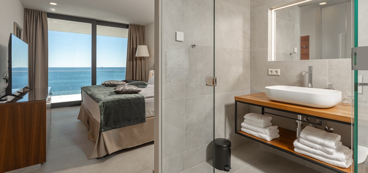 Villa Marvella Bedrooms Bathrooms 5