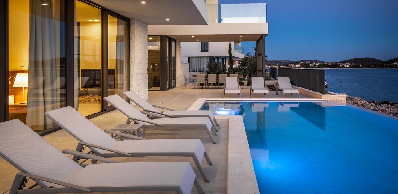 Villa Marvella Infinity Pool 3