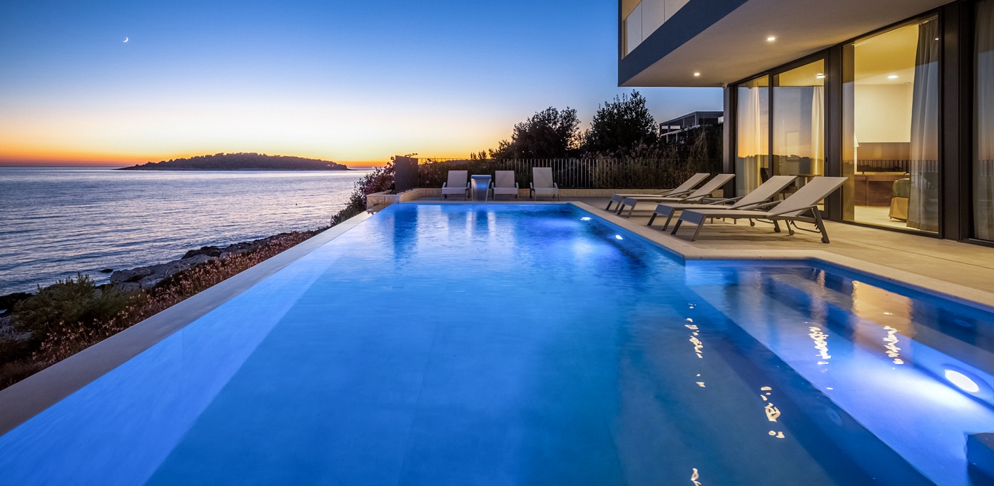 Villa Marvella Infinity Pool 8