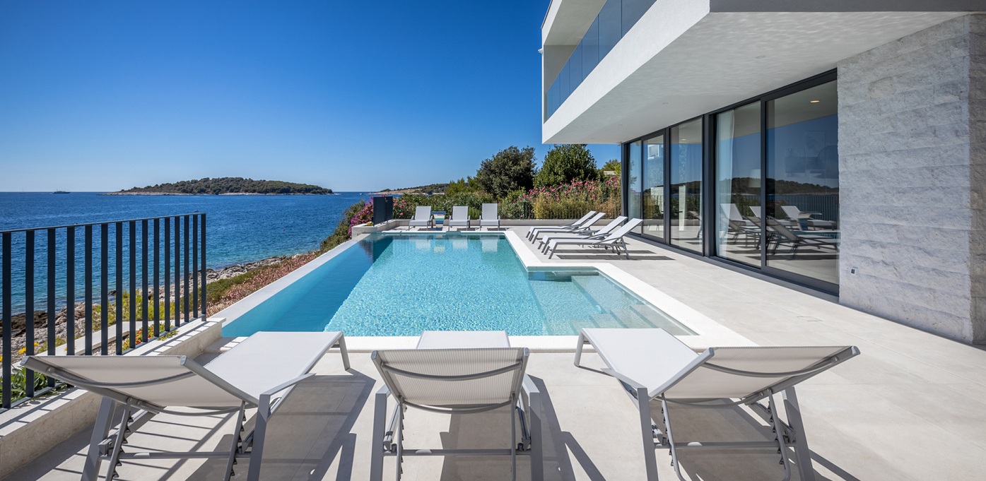 Villa Marvella Infinity Pool 13
