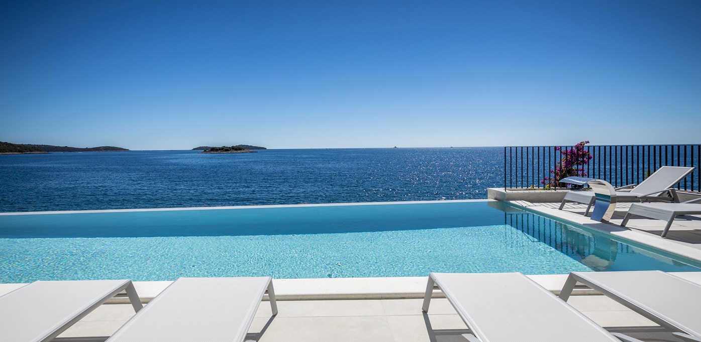 Villa Marvella Infinity Pool 16