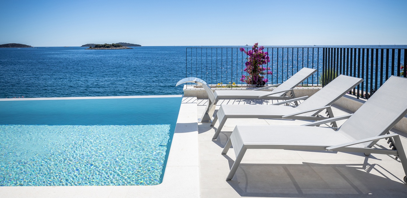 Villa Marvella Infinity Pool 17