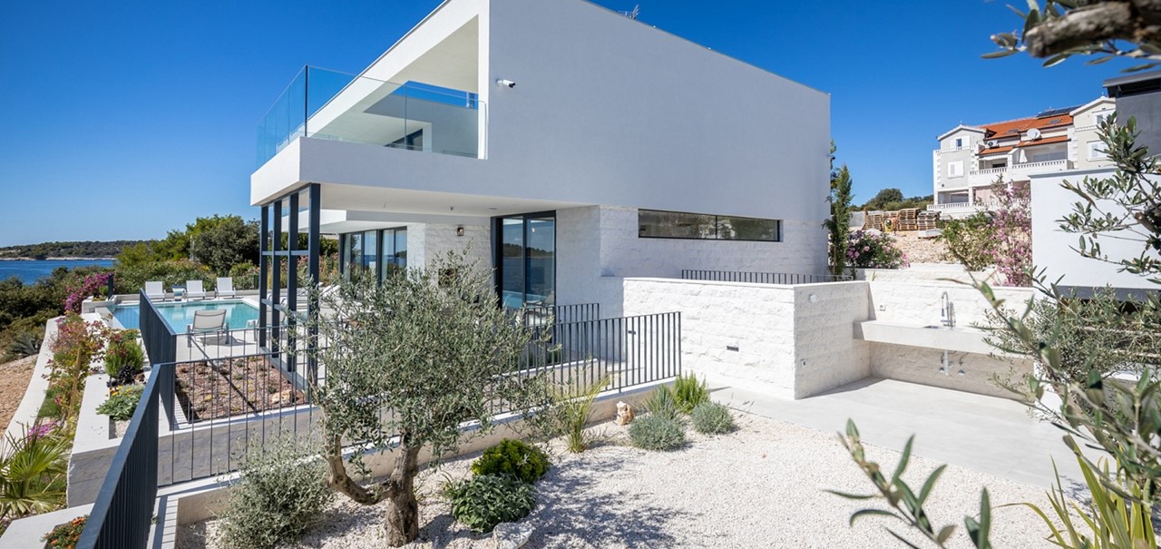 Villa Marvella Sea Location 5