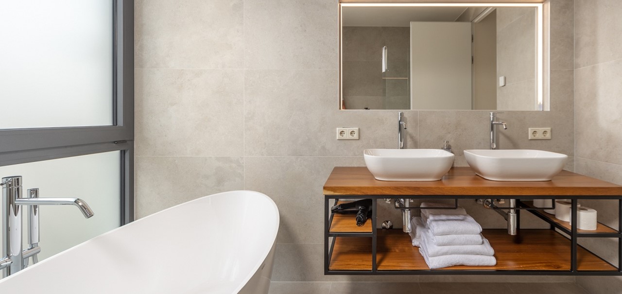 Villa Esperia Bedrooms And Bathrooms 5