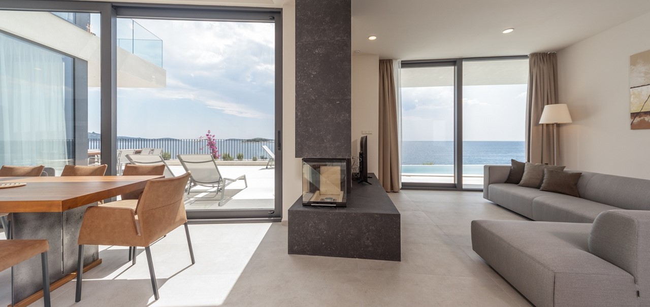 Villa Esperia Living And Dining 3