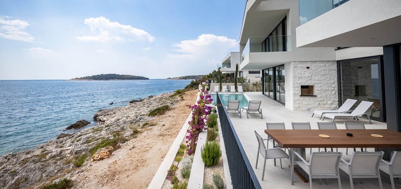 Villa Esperia Outside And Pool 3