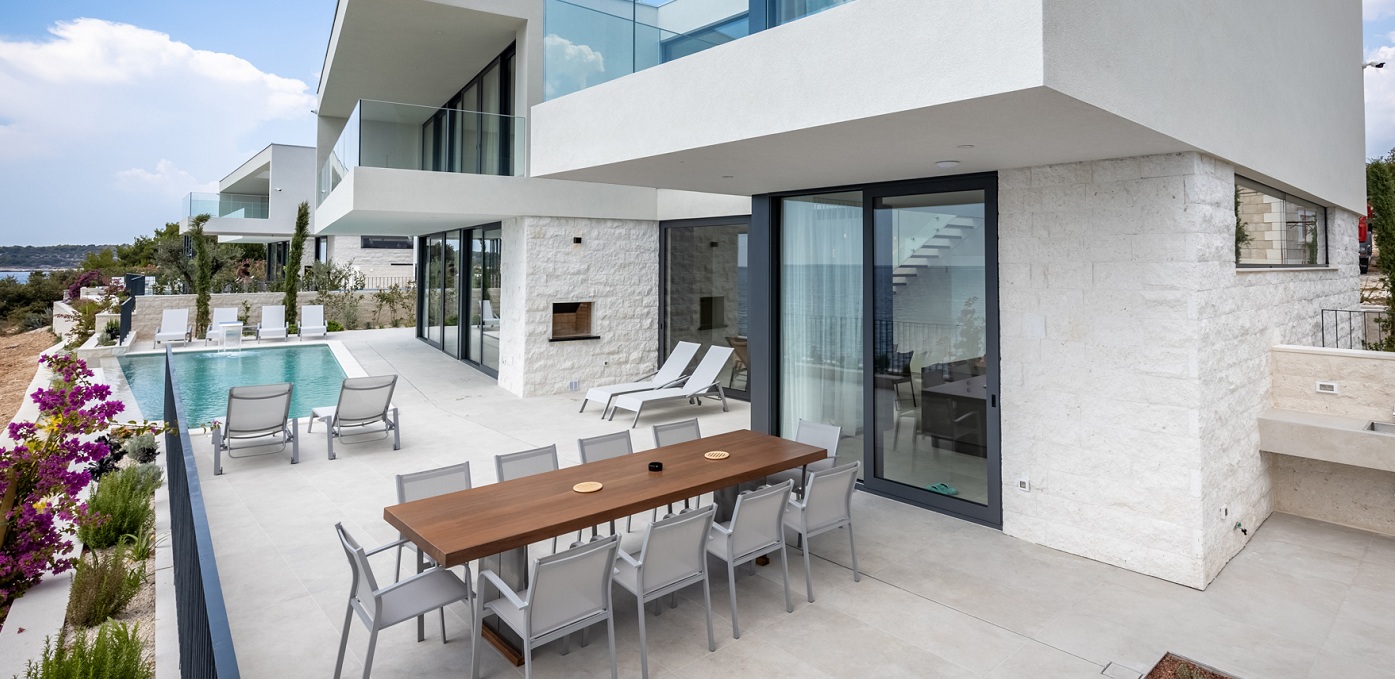 Villa Esperia Outside And Pool 4