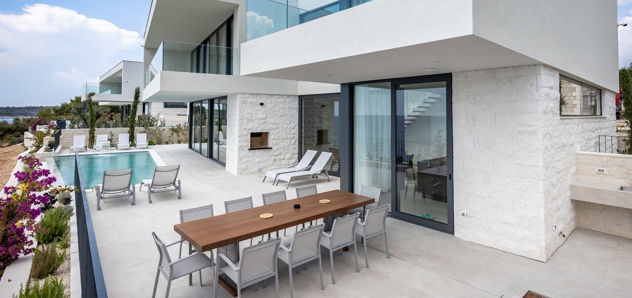 Villa Esperia Outside And Pool 4