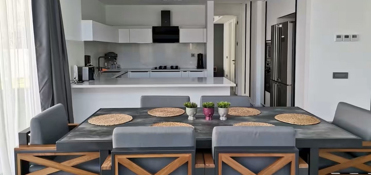 Ni Villa Airbnb 2 JPG