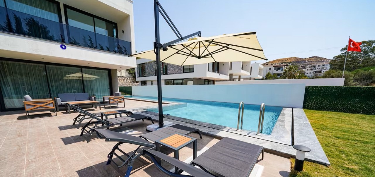 Ni Villa Airbnb Number 2 3 JPG