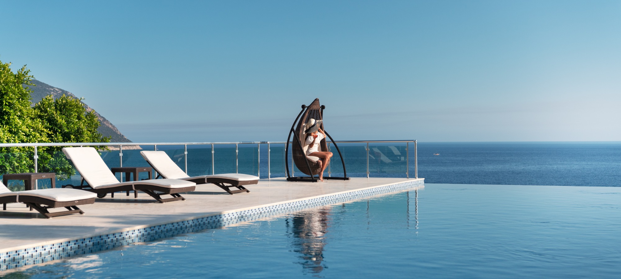 Luxury villa pool overlooking the sea