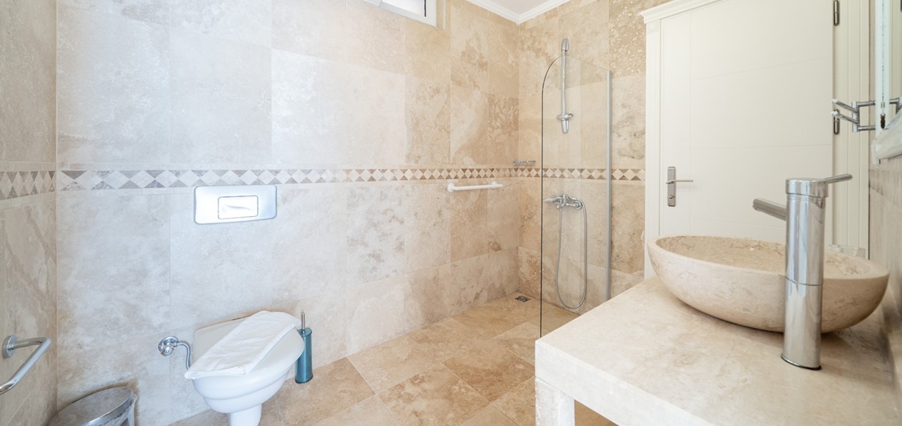 Aqua Marine Bathroom 21