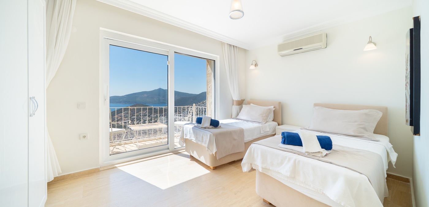 Aqua Marine Bedroom 3