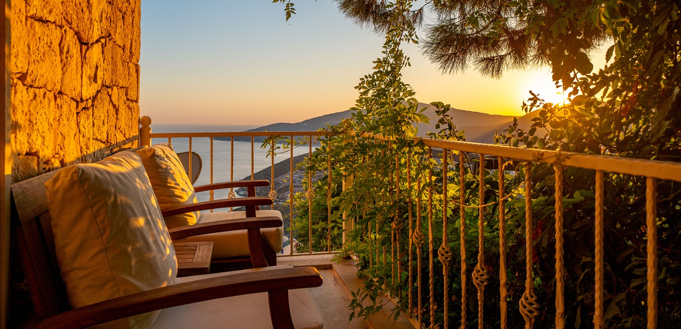 Aqua Marine Outside 53