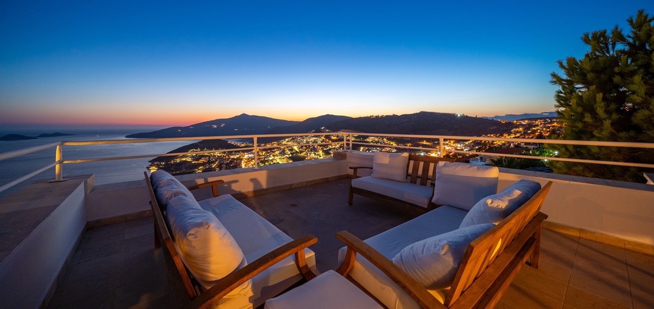 Aqua Marine Outside 69