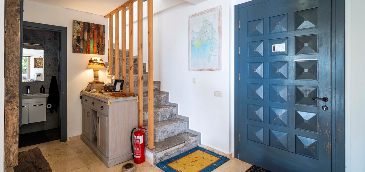 Living Area And Kitchen Villa Manor 1