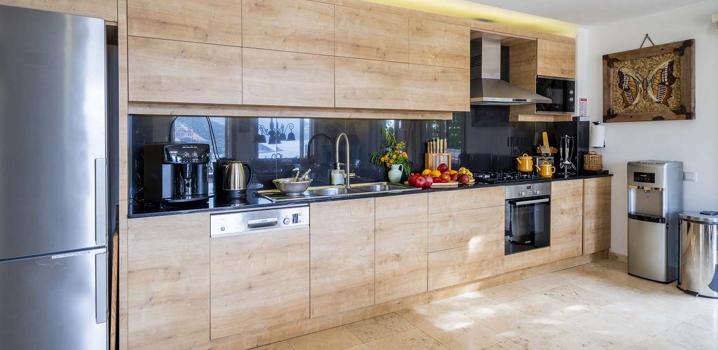 Living Area And Kitchen Villa Manor 13