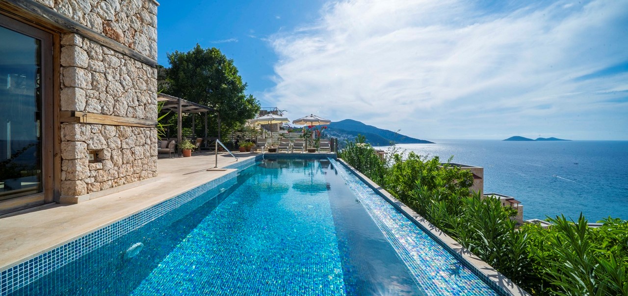 Villa Manor Pool Jacuzzi 9