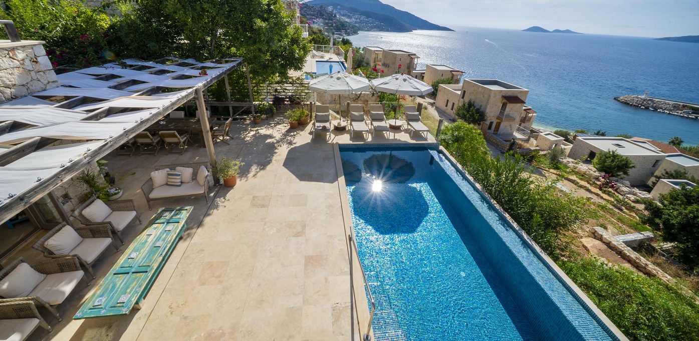 Villa Manor Pool Jacuzzi 13