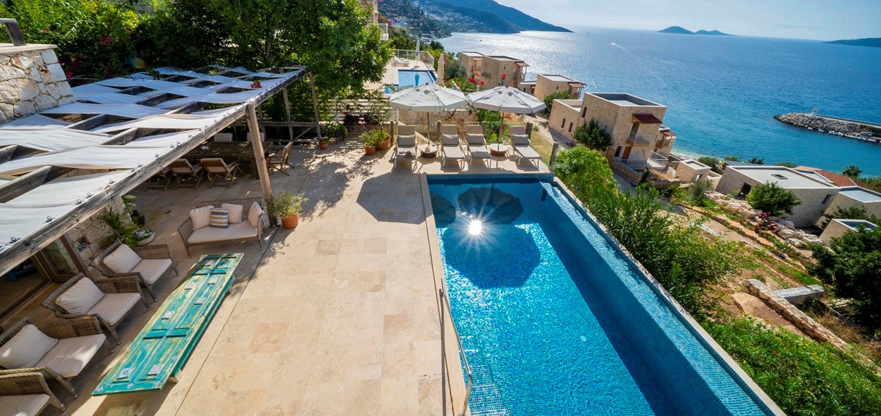 Villa Manor Pool Jacuzzi 13