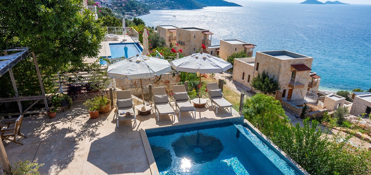 Villa Manor Pool Jacuzzi 14