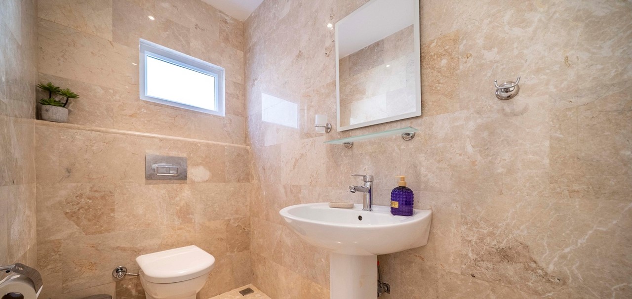 Architects House Double Bedroom 1 5