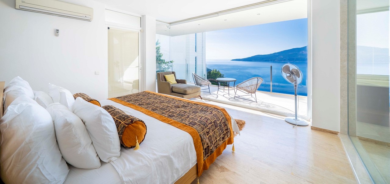 Architects House Double Bedroom 1 8