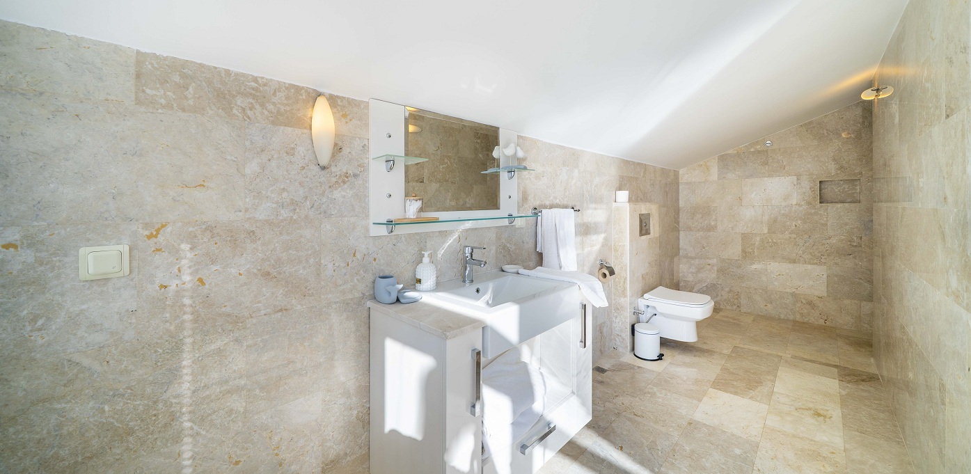 Architects House Twin Bedroom 1