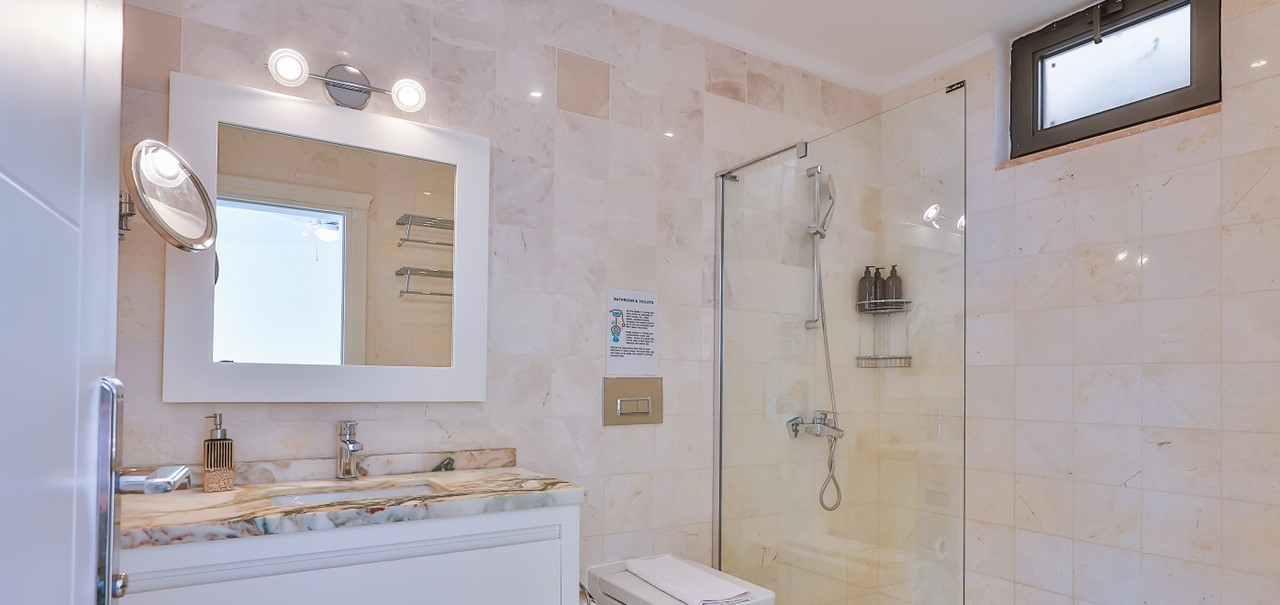 Villa Canim Kalkan Bedrooms And Bathrooms 5