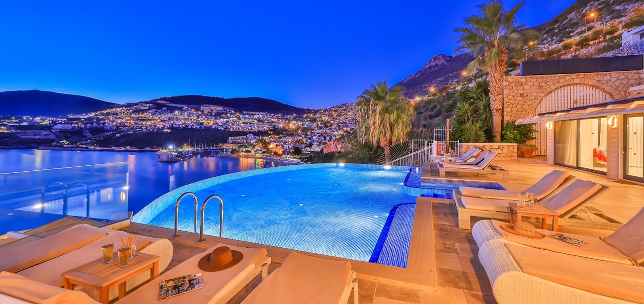Villa Canim Kalkan Infinity Pool 1