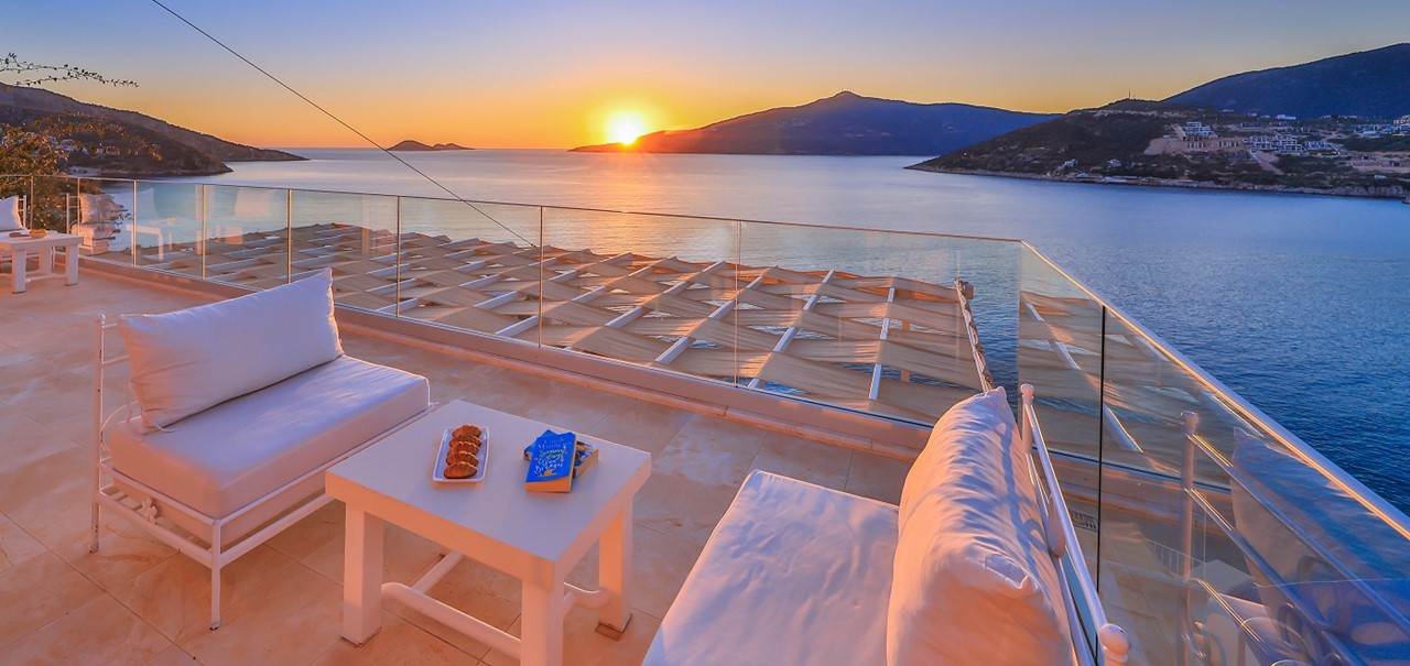 Villa Canim Kalkan Infinity Pool 17