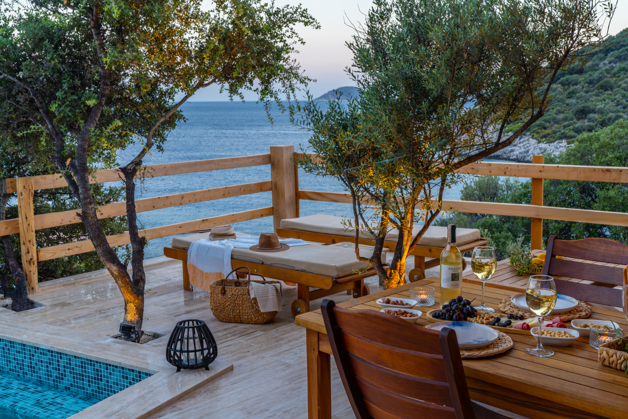 Waters Edge 7 Kalkan 12