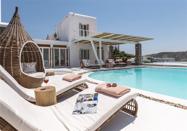 Vukka Abdroniki Mykonos Greece