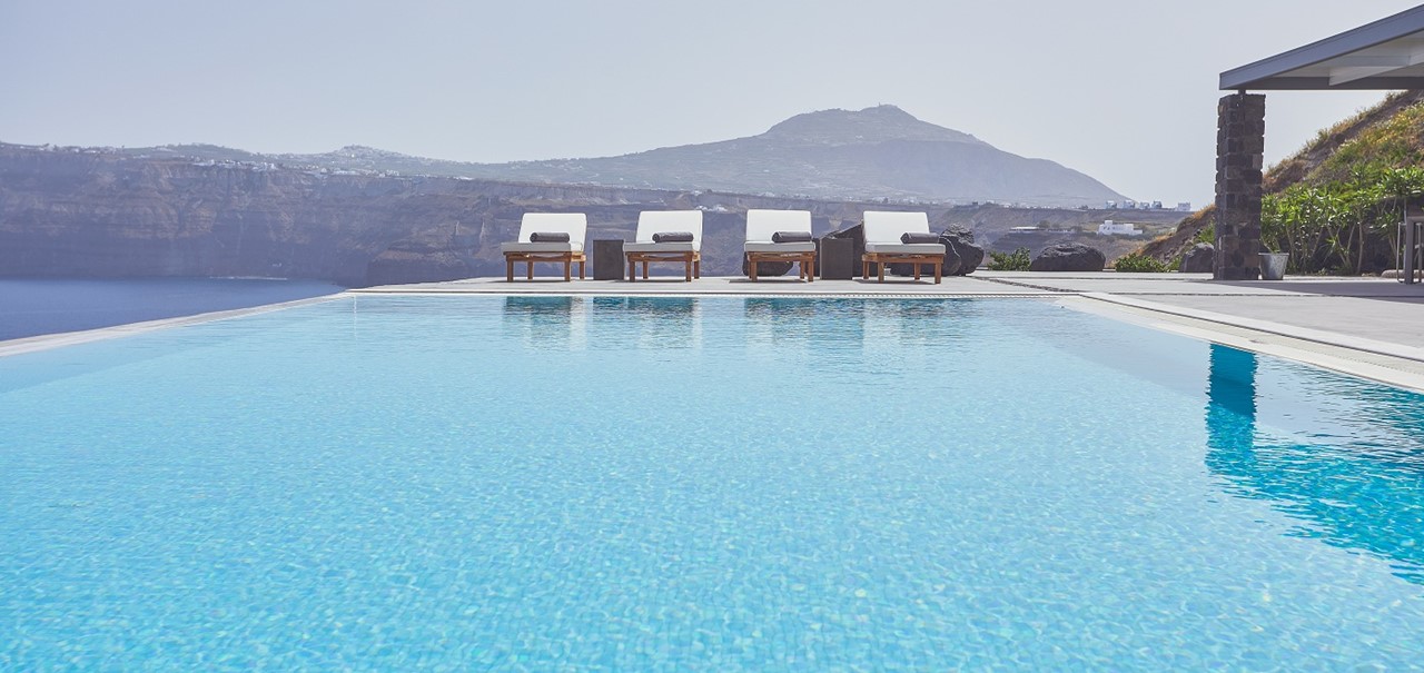 Villa Royal Blue Santorini 4