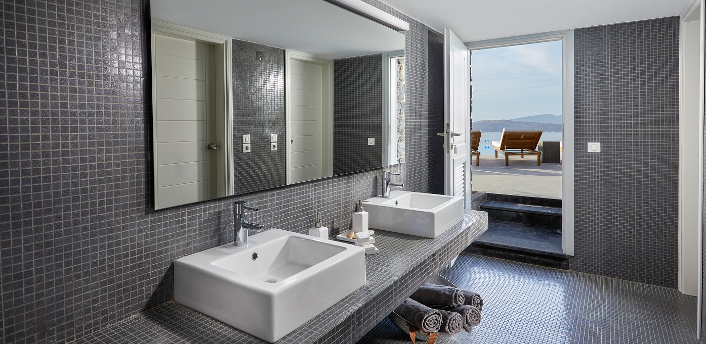 Villa Royal Blue Santorini 12