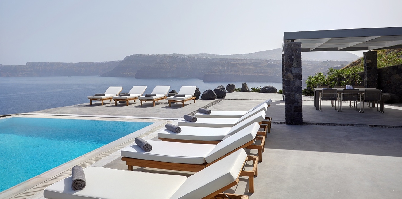 Villa Royal Blue Santorini 16