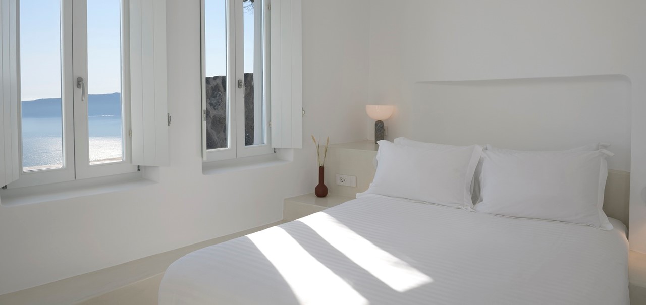 Villa Skyler 3 Bedroom Villa Santorini 15