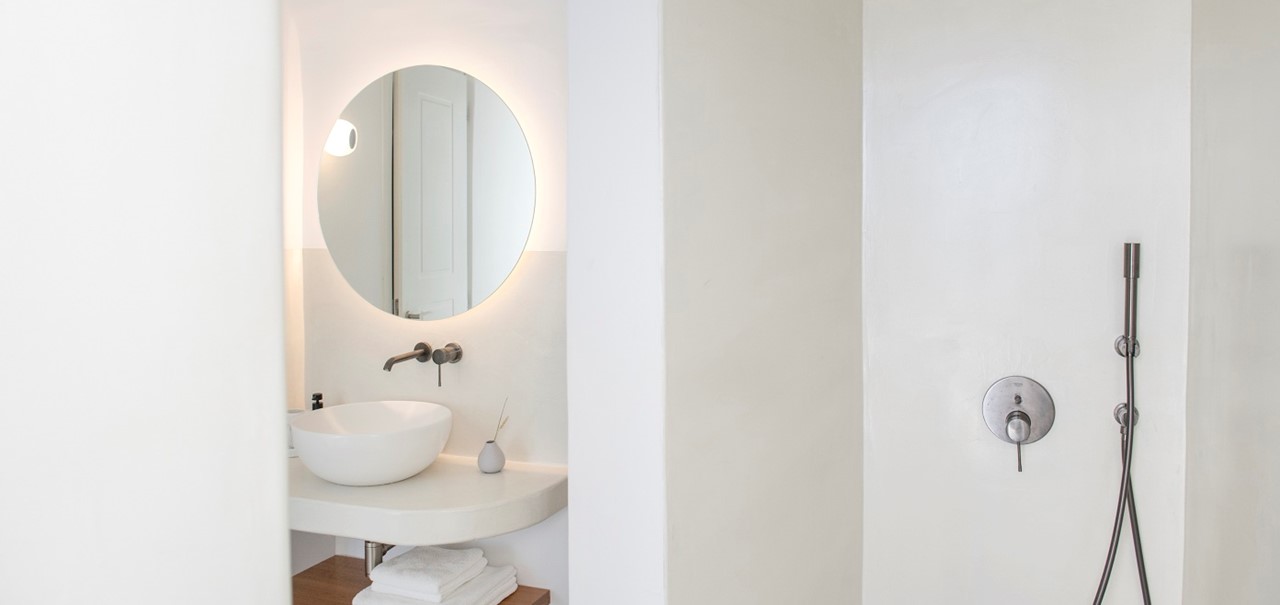 Villa Skyler 3 Bedroom Villa Santorini 17