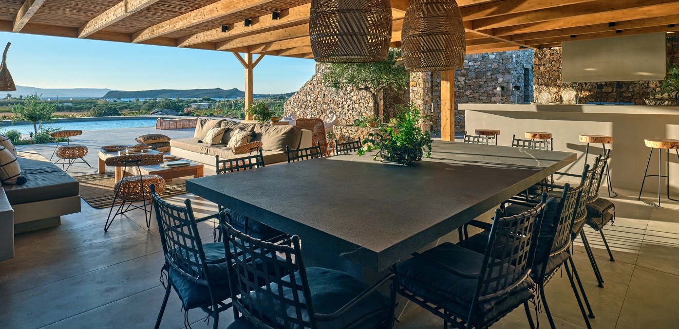 Mardiva Farmhouse Exterior Living Area82