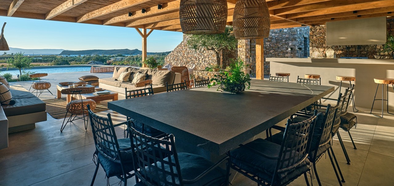 Mardiva Farmhouse Exterior Living Area82