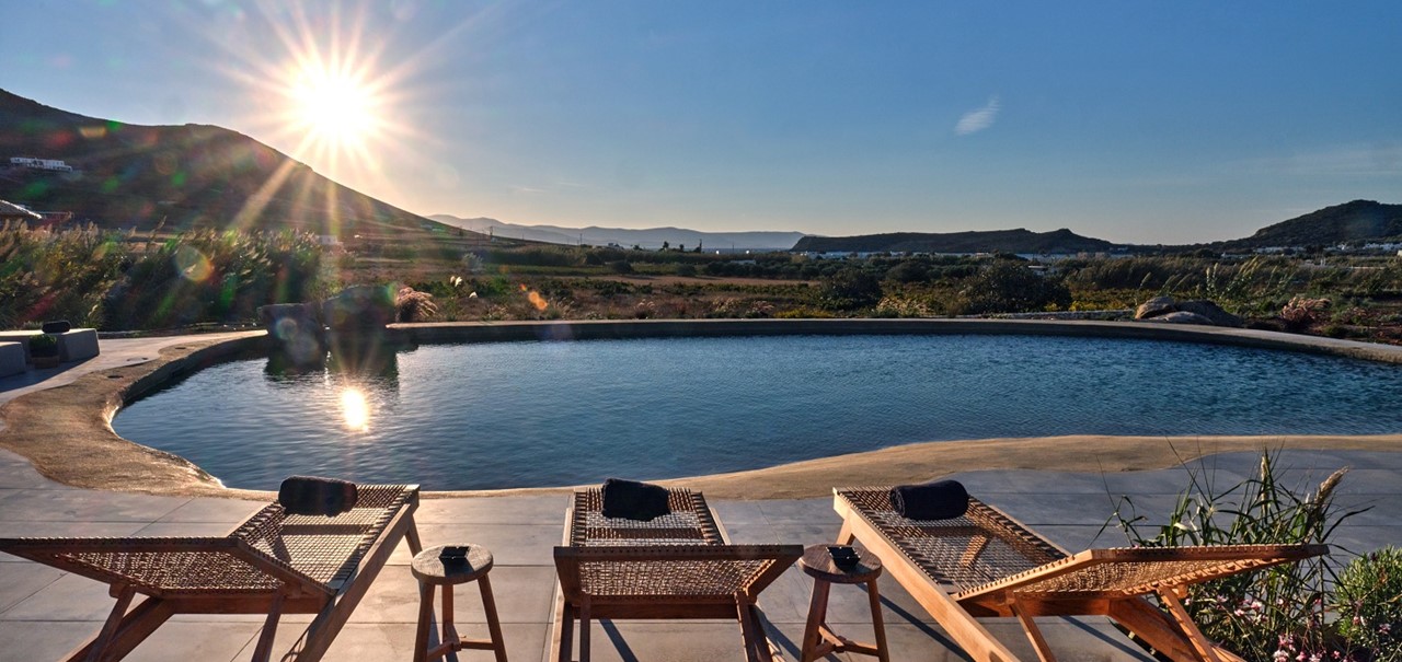 Mardiva Farmhouse Pool81