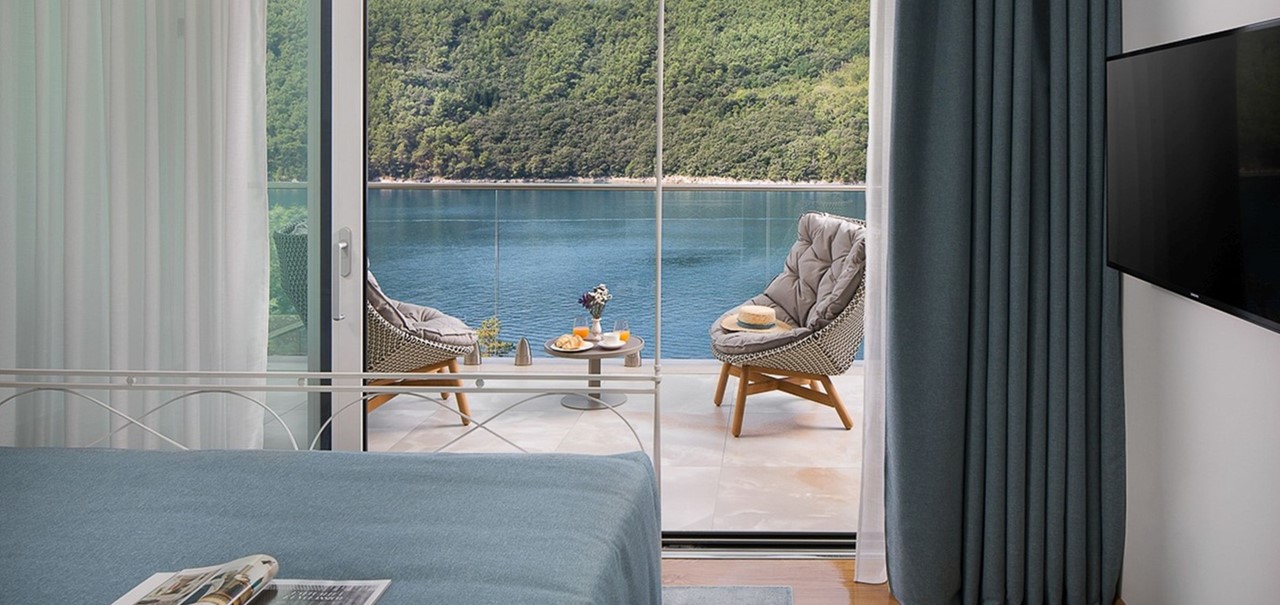 Bedroom 1 Villa 108 27