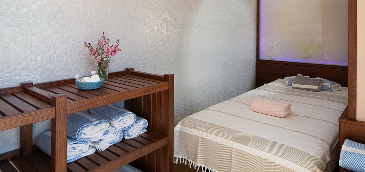 Treatment Room Villa 108 66