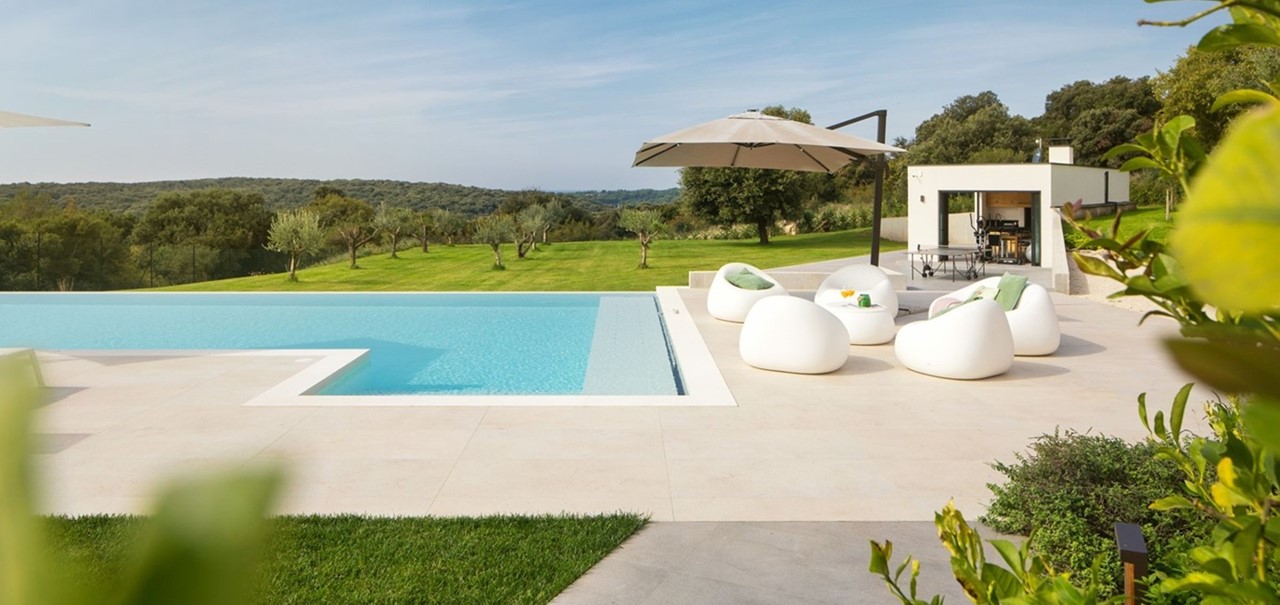 42 Outside Pool Terrace Villa Pula Horizon 12120 42