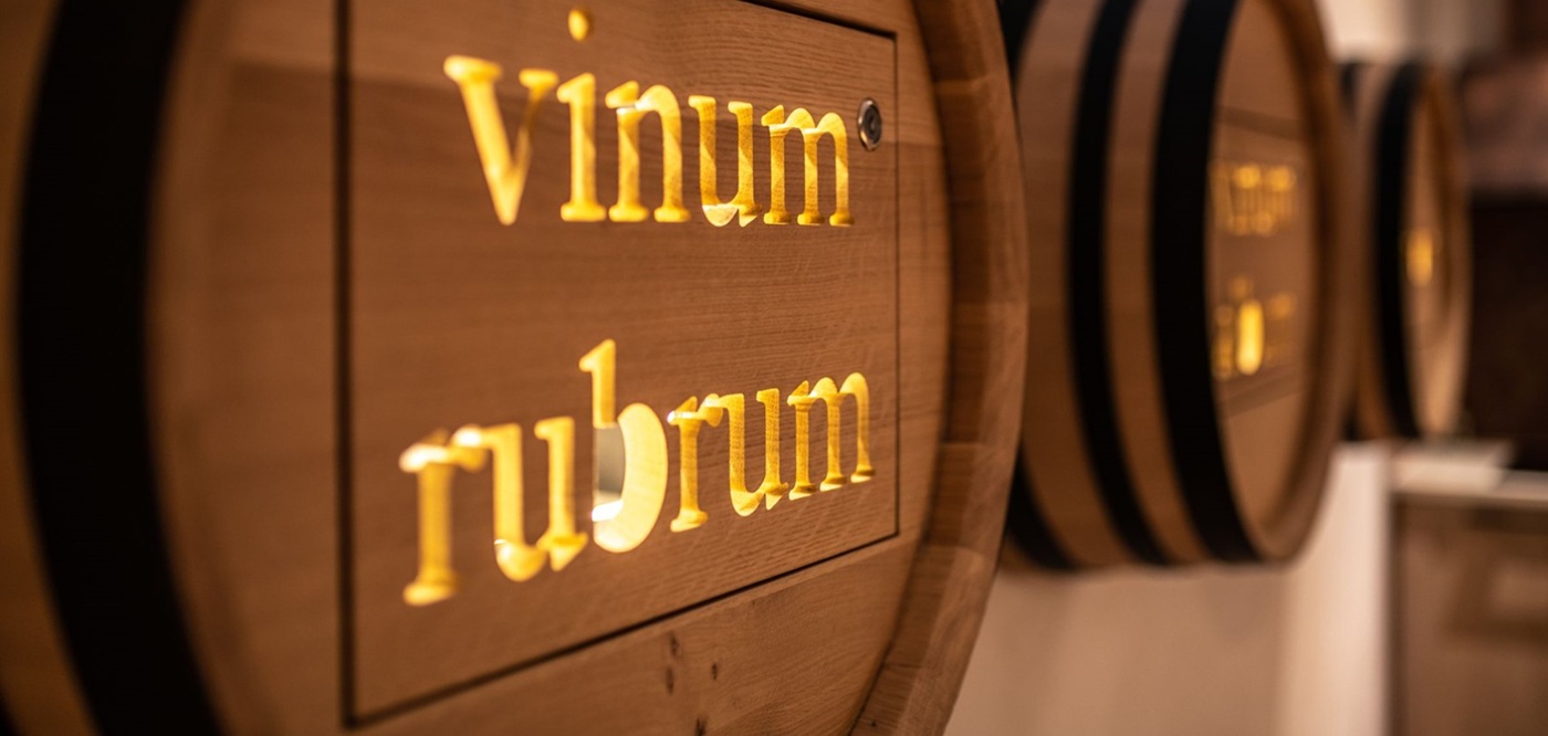 29 Inside Wine Barrels Villa Pula Horizon 12120 29