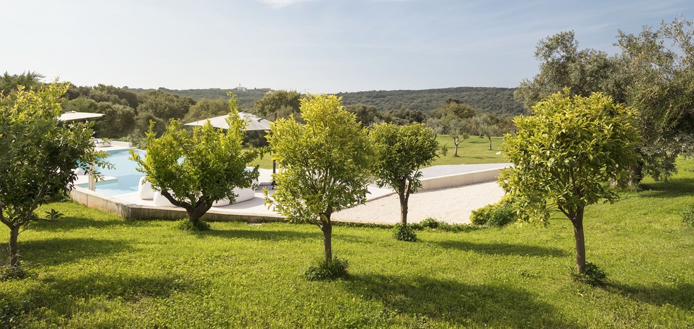 47 Outside Garden To Pool Villa Pula Horizon 12120 47